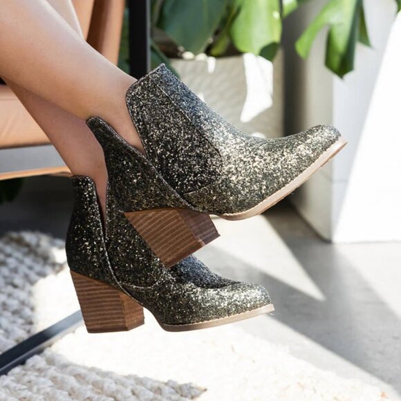 Fiera Booties in Bronze - New in Box - Picture 1 of 6